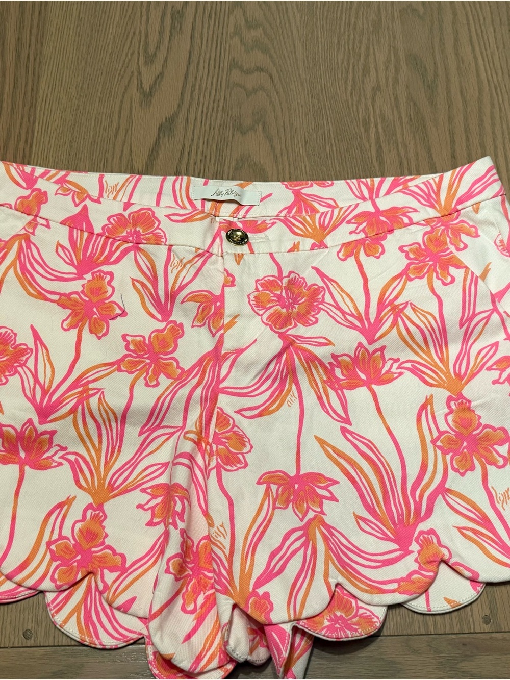 Lilly Pulitzer Buttercup Stretch Shorts Sz 14 BNWT LovelyLong Stems Scallop Hem